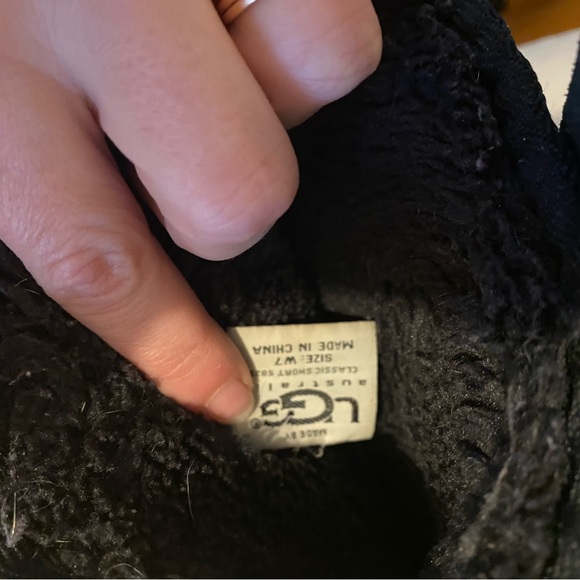 Women’s size 7 Uggs ugg boots black & tan - Picture 5 of 5